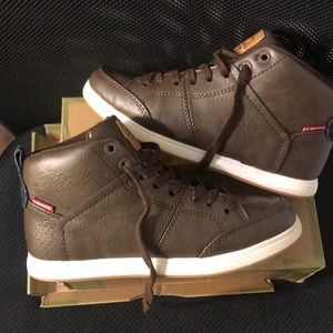 Levi Shoes for boys: pre-owned; Size 3